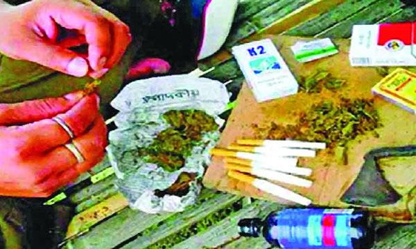 তামাকের বিষাক্ত ছোবলে আমাদের যুবসমাজ