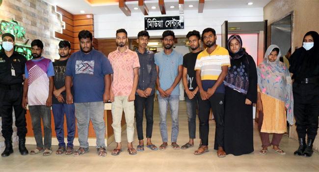 আশুলিয়ায় ২২ কোটি টাকার জাল রেভিনিউ স্ট্যাম্প উদ্ধার, আটক ১০