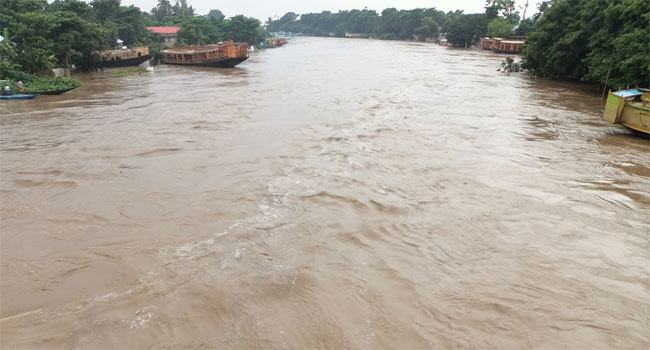পাহাড়ি ঢলে তাহিরপুরে নদ-নদীর পানি বৃদ্ধি