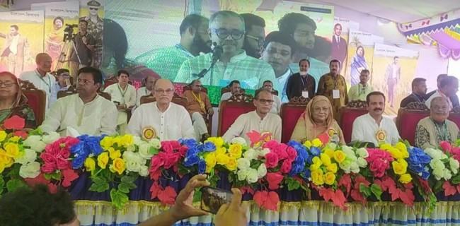 সিদ্ধিরগঞ্জে ১৪ বছর পর জেলা বিএনপির কাউন্সিল চলছে