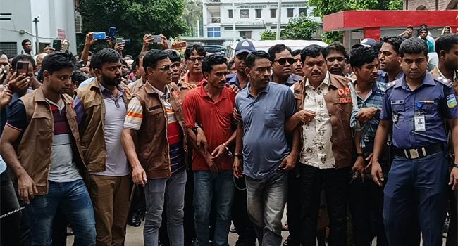সাংবাদিক নাদিম হত্যা : প্রধান আসামিসহ ১৩ জন রিমান্ডে