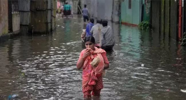 টানা বৃষ্টিপাত ও ভারত থেকে উজানের পানিতে বন্যার আশঙ্কা