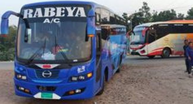 দাবি পূরণ হওয়ায় রাজবাড়ীর সবরুটে বাস চালু