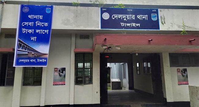দেলদুয়ারে বিদ্যালয়ের কর্মচারী নিয়োগ কেন্দ্র করে ছুরিকাঘাতে যুবক হত্যার অভিযোগ