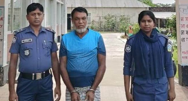 ৩০ বছর ছদ্মবেশে থাকার পর সাজাপ্রাপ্ত ডাকাত গ্রেফতার
