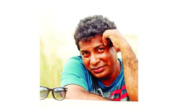 অভিনয়ের মাধ্যমে দর্শকদের কিছু শেখানোও দরকার :  মোশাররফ করিম