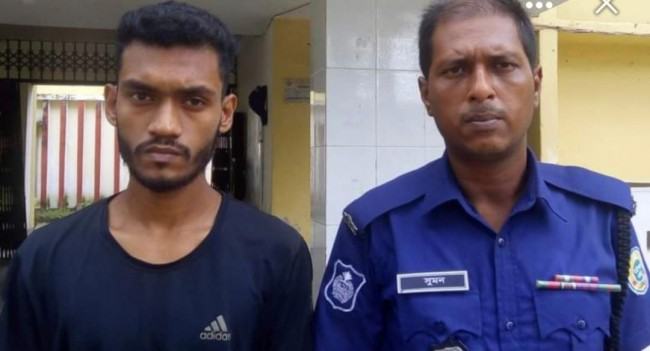 বানারীপাড়ায় স্কুলছাত্রী গণধর্ষণে সহযোগী ইয়াছিন গ্রেফতার