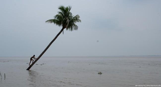 বাড়ছে নদ-নদীর পানি, উজানের ঢলে বন্যার শঙ্কা
