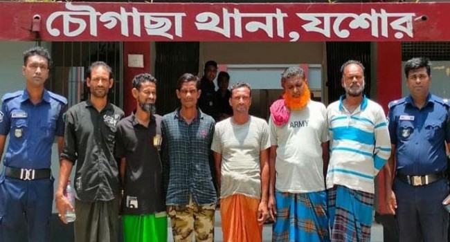 চৌগাছায় পুলিশের বিশেষ অভিযান নারীসহ আটক-১০
