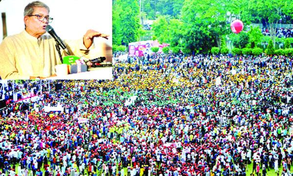 শেখ হাসিনার পদত্যাগেই সাম্যের দেশ প্রতিষ্ঠা হবে