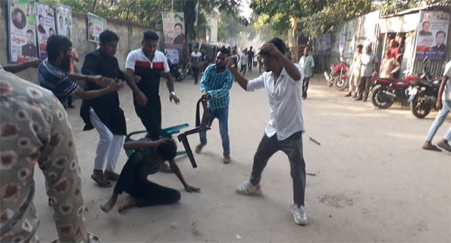 মির্জাপুরে স্বেচ্ছাসেবক লীগের ২ গ্রুপের দফায় দফায় সংঘর্ষ