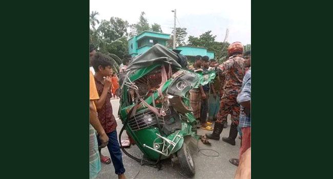 নান্দাইলে সিএনজি-ট্রাক সংঘর্ষে চালক নিহত