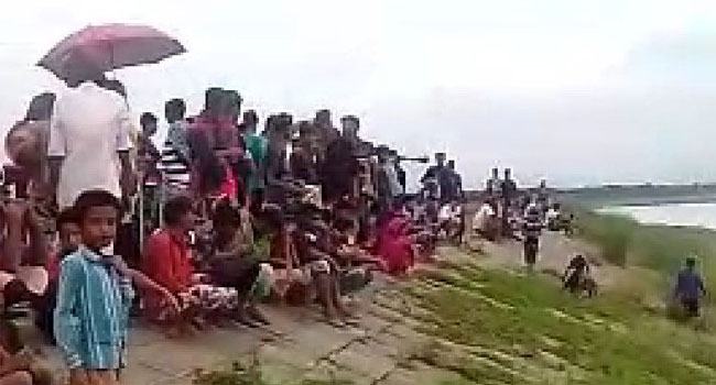 চাঁপাইনবাবগঞ্জে পদ্মায় নৌকাডুবিতে নিহত ১, নিখোঁজ ৩