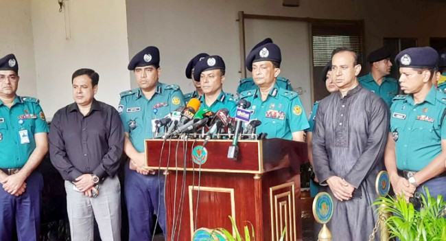 দেশে জঙ্গিবাদ নিয়ন্ত্রণে আছে, তবে নিশ্চিহ্ন হয়ে যায়নি : ডিএমপি কমিশনার