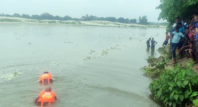 দিনাজপুরে নদীতে ডুবে নিখোঁজ ২