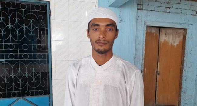 কটিয়াদীতে স্বেচ্ছায় ইসলাম ধর্ম গ্রহণ করলেন কমল সূত্রধর