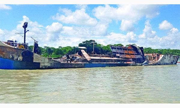 ইঞ্জিন রুমে জমে থাকা গ্যাস থেকেই বিস্ফোরণ : তদন্ত কমিটি