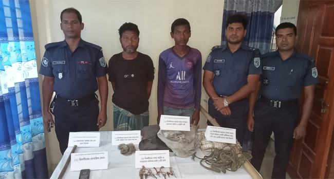 চিরিরবন্দরে স্কুলপ্রহরীকে হত্যার রহস্য উদঘাটন, আসামি গ্রেফতার