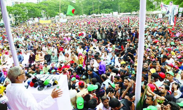 ঐক্যবদ্ধ আন্দোলনে দানবের বিদায় ও জনতার বিজয় সন্নিকটে
