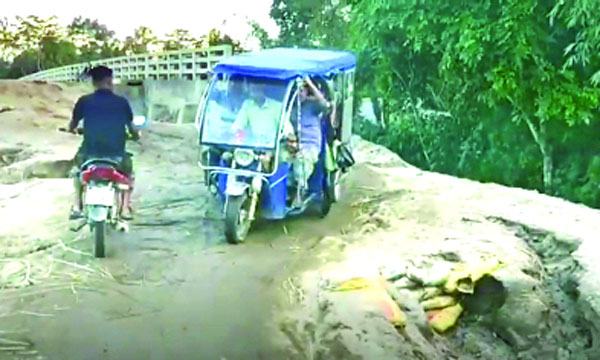দোয়ারাবাজারে ৫ কোটি টাকার সেতুতে অ্যাপ্রোচ নেই