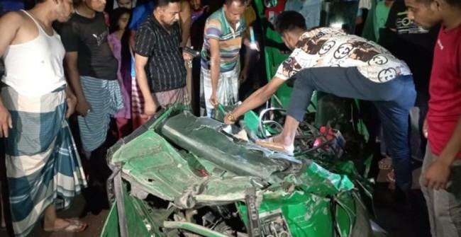 বগুড়ায় বাসচাপায় নিহত ২