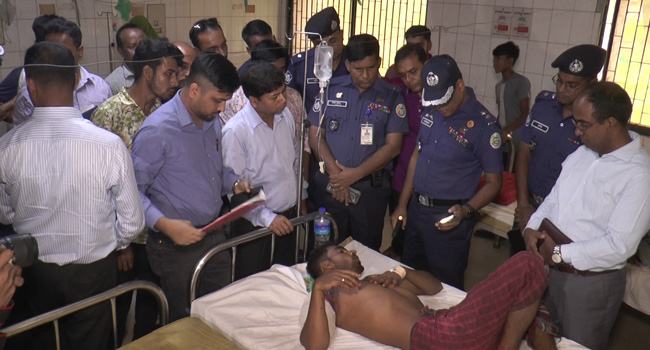 ভোলায় মাছ ধরার ট্রলারে ডাকাতের হামলায়, গুলিবিদ্ধ ২