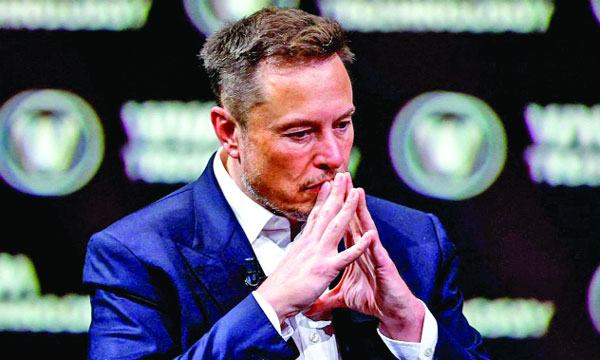 টুইটারের বিজ্ঞাপন থেকে আয় কমায় হতাশ ইলন মাস্ক