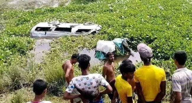 সিলেটে মাইক্রোবাস-অটোরিকশা মুখোমুখি সংঘর্ষ, নিহত ৭
