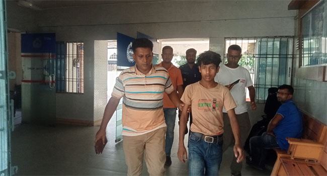মুন্সীগঞ্জে সিগারেট না দেয়ায় কিশোরের হাতে কিশোর খুন
