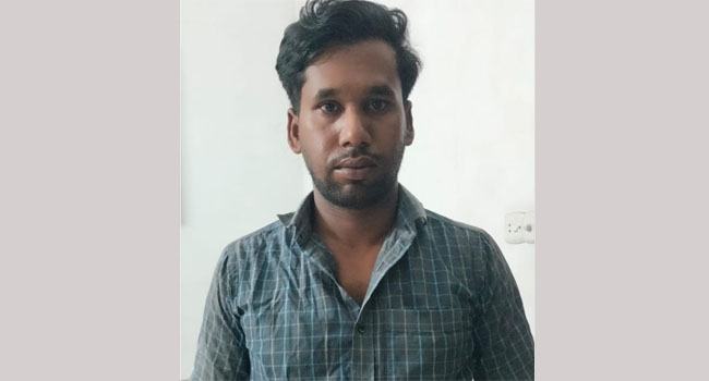আড়াইহাজারে ‘স্বামী বিদেশ’ ফেক আইডি, আইসিটি মামলায় গ্রেফতার যুবক