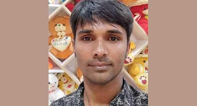 মুন্সীগঞ্জে রাসেল ভাইপারের কামড় খেয়েও বাঁচলেন যুবক