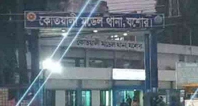 যশোরে শিশুকে ধর্ষণের পর হত্যার অভিযোগে মা ও তার প্রেমিক আটক