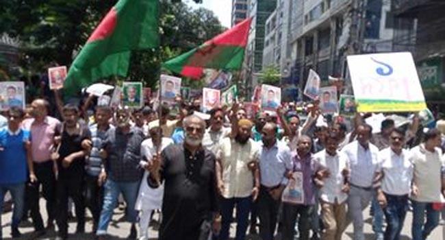 বিপুল সংখ্যক নেতাকর্মী নিয়ে সমাবেশে যোগ দিলেন বহিষ্কৃত তৈমূর