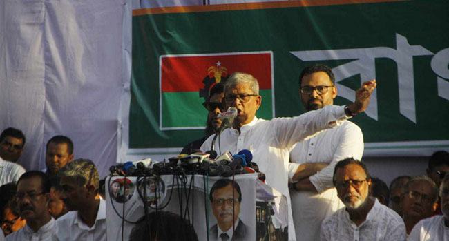 গ্রেফতার-হয়রানি করে গণতন্ত্র পুনরুদ্ধারের আন্দোলন দমানো যাবে না : মির্জা ফখরুল