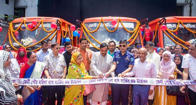 ফেনী পৌরসভার উদ্যোগে নারীদের জন্য বাস সার্ভিস চালু