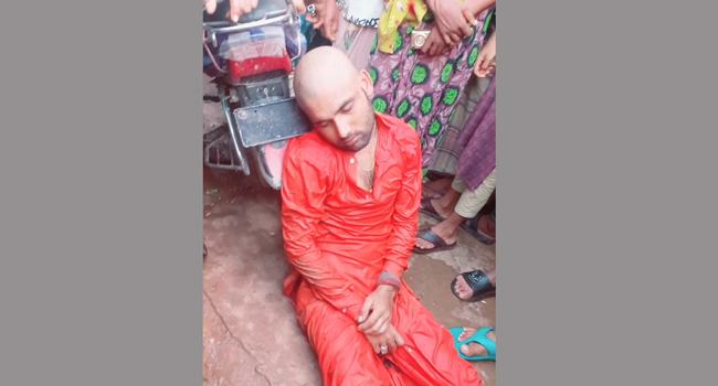 পাথরঘাটায় মোটরসাইকেল চুরি করে গণধোলাইয়ের শিকার শ্রমিক লীগ নেতা