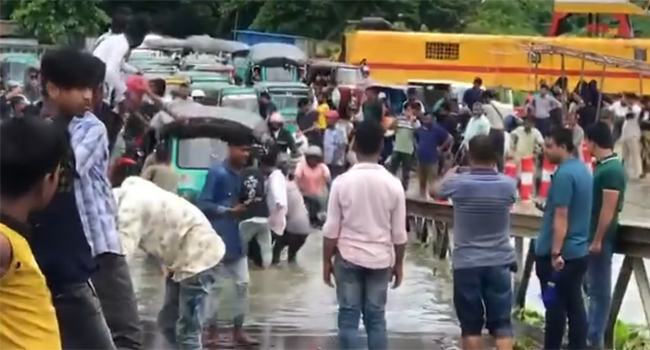 কালুরঘাটের ফেরি পারাপারে দুর্ভোগ