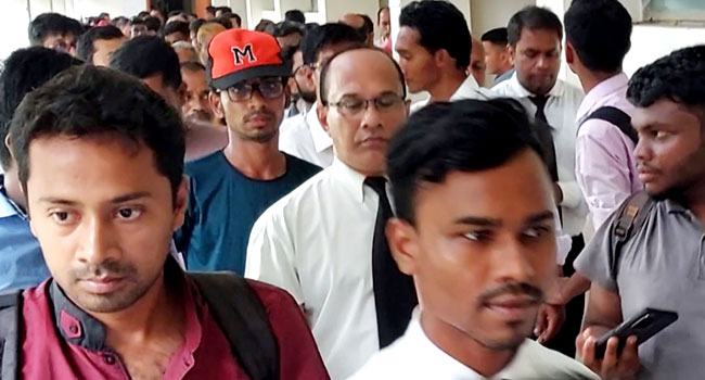 বুয়েট শিক্ষার্থীসহ ৩২ জনের জামিন মঞ্জুর