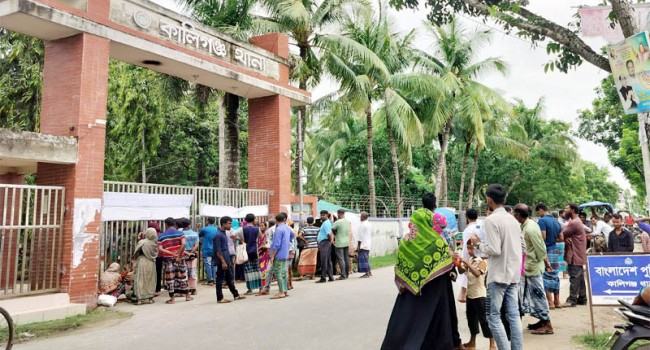 সাতক্ষীরার কালিগঞ্জে ২ ইউপি সদস্যসহ বিএনপি-জামায়াতের ১৭ নেতাকর্মী গ্রেফতার