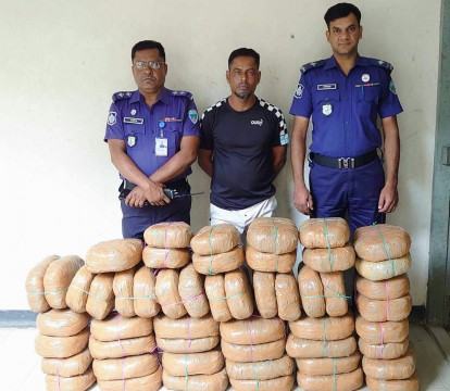 আশুগঞ্জে বিপুল পরিমাণ মাদকসহ কারবারি গ্রেফতার