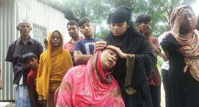 ‘ঘুমন্ত ছেলে কোল থেকে ভাইসা গেল, বাঁচাতে পারলাম না’