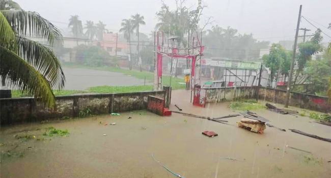 কাউখালীতে টানা বৃষ্টিতে জনজীবন বিপর্যস্ত