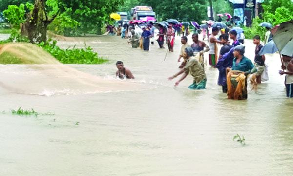 চতুর্থ দিনের মতো পানির নিচে বন্দরনগরী