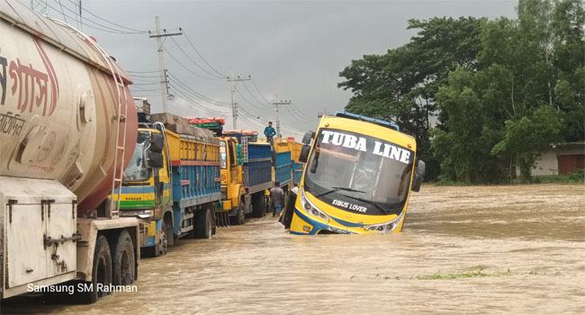চট্টগ্রামে পানিবন্দী মানুষের সংখ্যা দাঁড়াল সাড়ে ৮ লাখে