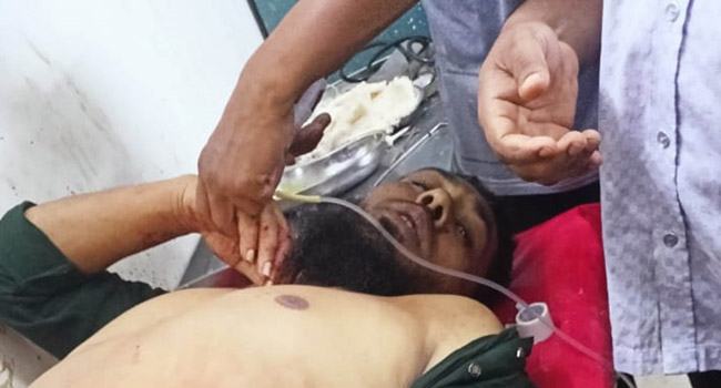 গাড়ির পার্কিং বিরোধ নিয়ে রংপুরে যুবলীগ-ছাত্রলীগ সংঘর্ষ, আহত ৫