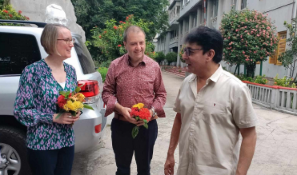 মির্জাপুর কুমুদিনী কমপ্লেক্স পরিদর্শনে ব্রিটিশ রাষ্ট্রদূত