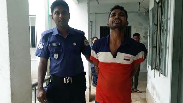 ঝালকাঠিতে পুলিশ হেফাজতে ছাত্রলীগ নেতাকে নির্যাতনের অভিযোগ