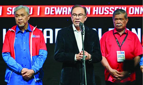 মালয়েশিয়ার আঞ্চলিক নির্বাচনে আনোয়ার ইব্রাহিমের পক্ষে রায়