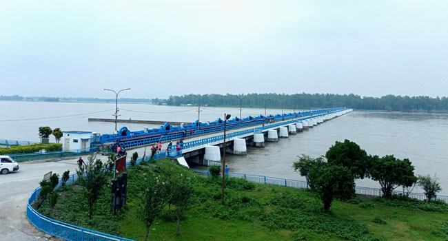 তিস্তার পানি বিপৎসীমার ২০ সেন্টিমিটার ওপরে, আতঙ্কে মানুষ