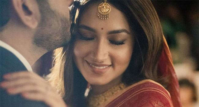 ফারিণের সাড়ে আট বছরের ভালোবাসা কাগজে রূপ নিলো